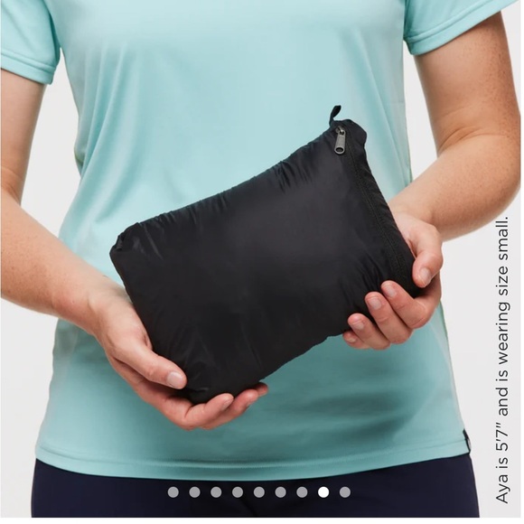 Cotopaxi Women's Large Fuego Hooded Down Jacket Black NWT Puff Puffer Puffy - Picture 12 of 16